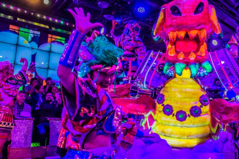 Five Reasons You NEED to Experience The Robot Restaurant in Tokyo ...